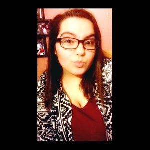 Meet your Posher, Deanna